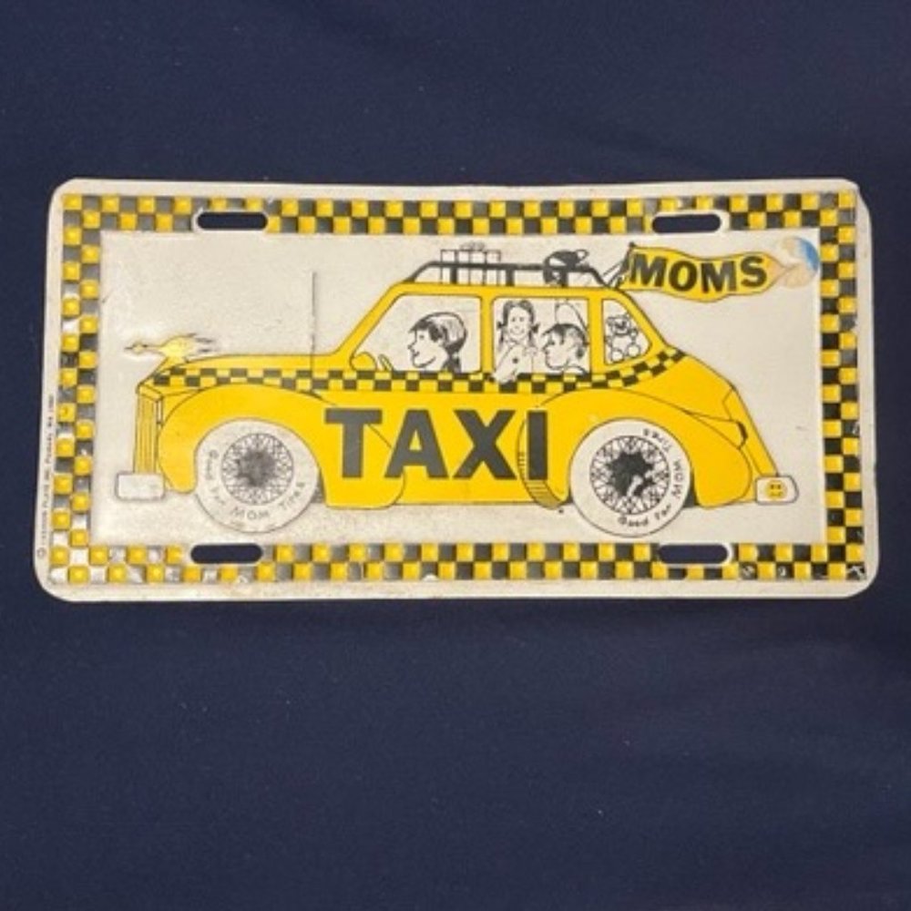 VTG 1980 Mom's Aluminum Taxi License Fashion Novelty Car Tag Plate 6"x12"